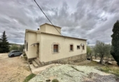 Xalet independent amb terreny en venda a la España, Palau-saverdera, ref.: TR161036 foto