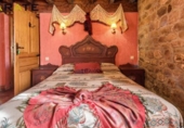 Chalet independiente con terreno en venta en la España, Nestares, ref: TR151107 foto