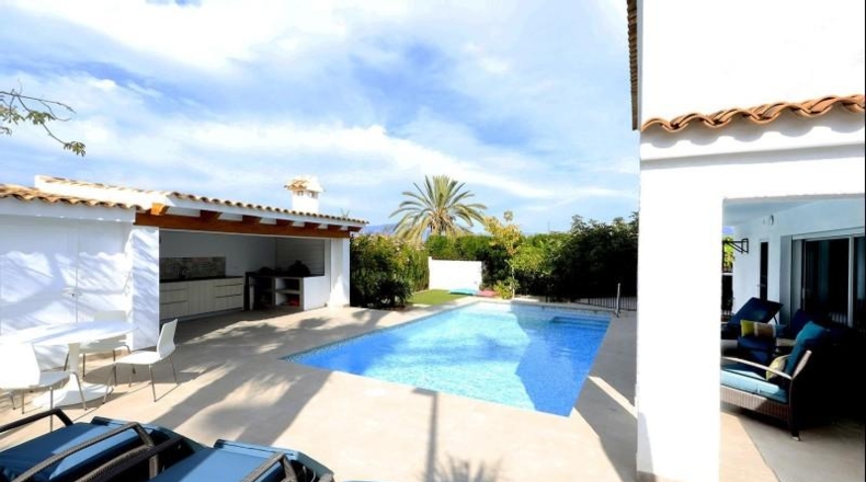 Alicante - Alfaz del Pi - 754m2