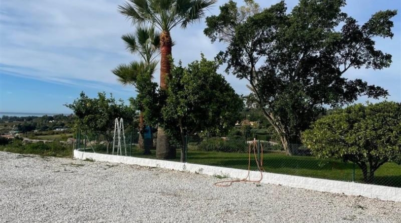 Málaga - Estepona - 4200m2