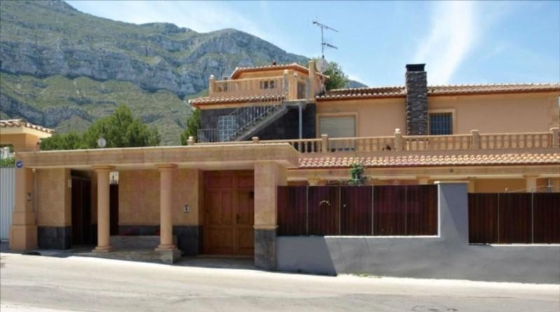 Alicante - Дения - 2400m2