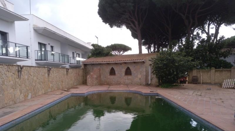 Cádiz - Chiclana de la Frontera - 1058m2