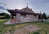 Chalet independiente con terreno en venta en la España, La Lastrilla, ref: TR161092 foto