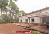 Chalet independiente con terreno en venta en la España, Náquera, ref: TR240668 foto