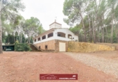 Chalet independiente con terreno en venta en la España, Náquera, ref: TR240668 foto