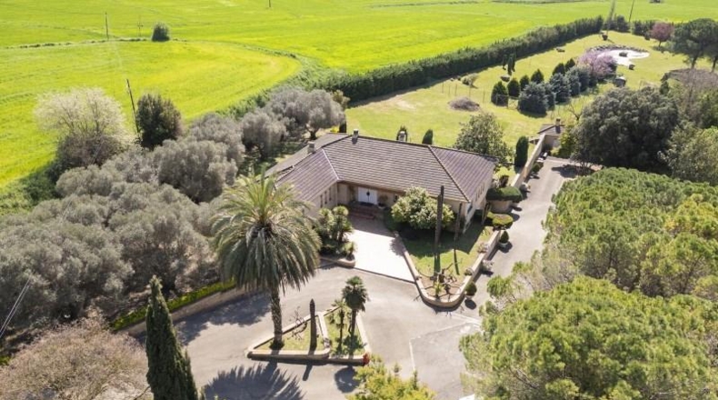 Gerona - Cornellà del Terri - 13800m2