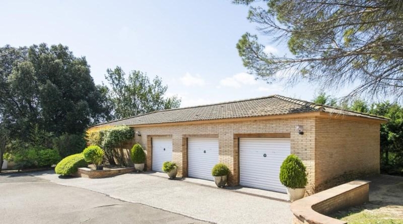 Gerona - Cornellà del Terri - 13800m2