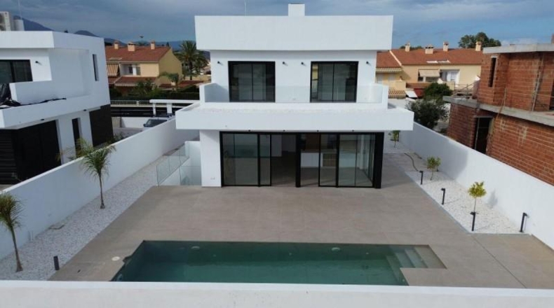 Jaén - Navas de San Juan - 400m2