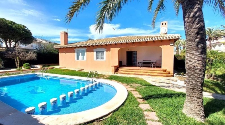 Alicante - Cabo Roig - 240m2