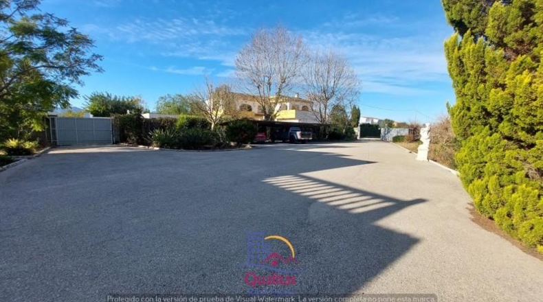 Valencia - Oliva - 7000m2