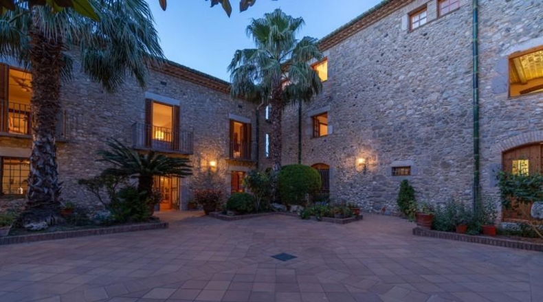 Gerona - Sant Pere Pescador - 1071m2