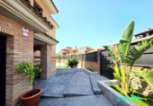 Дом с участком на продажу в городе Calafell Фото
