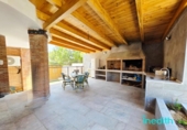 Дом с участком на продажу в городе Calafell Фото