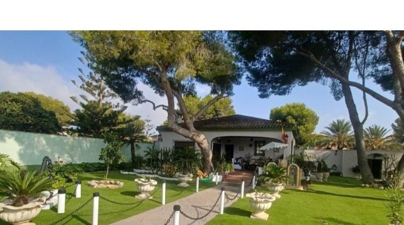 Alicante - Dehesa de Campoamor - 1500m2