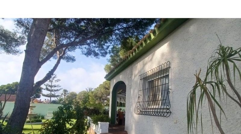 Alicante - Dehesa de Campoamor - 1500m2