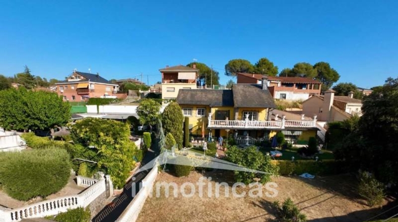 Barcelona - Lliçà d'Amunt - 1800m2