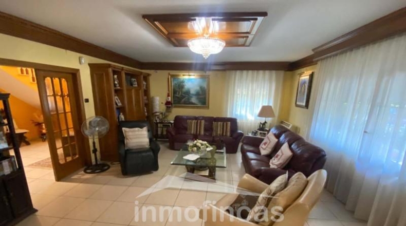 Barcelona - Lliçà d'Amunt - 1800m2