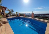 Chalet independiente con terreno en venta en la España, L'Alfàs del Pi, ref: TR222661 foto
