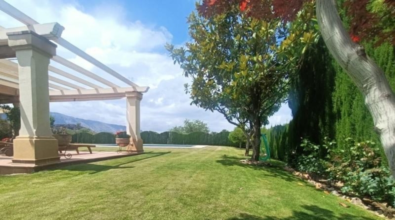Málaga - Antequera - 1200m2