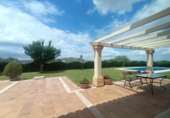 Chalet independiente con terreno en venta en la España, Antequera, ref: TR148095 foto