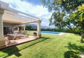 Chalet independiente con terreno en venta en la España, Antequera, ref: TR148095 foto