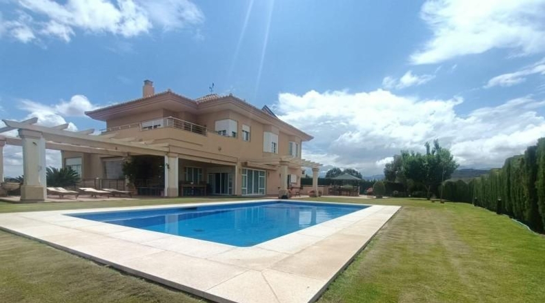 Málaga - Antequera - 1200m2