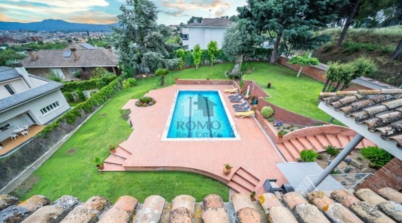 Barcelona - Canovelles - 1405m2