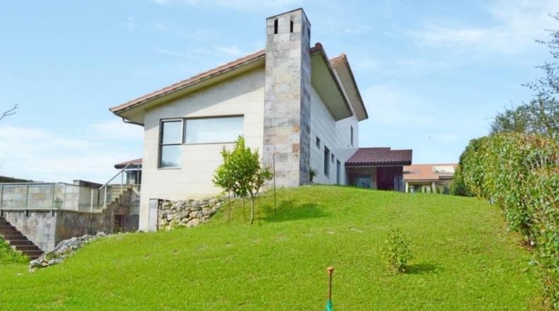 Cantabria - Villaverde de Pontones - 523m2