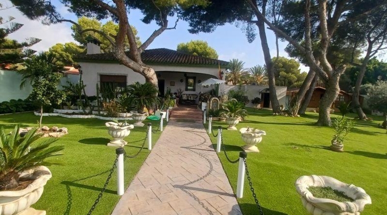 Alicante - Dehesa de Campoamor - 1500m2