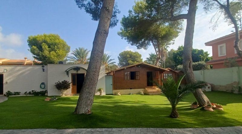 Alicante - Dehesa de Campoamor - 1500m2