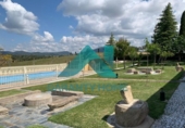 Загородный дом с участком на продажу в городе Almoharín Фото