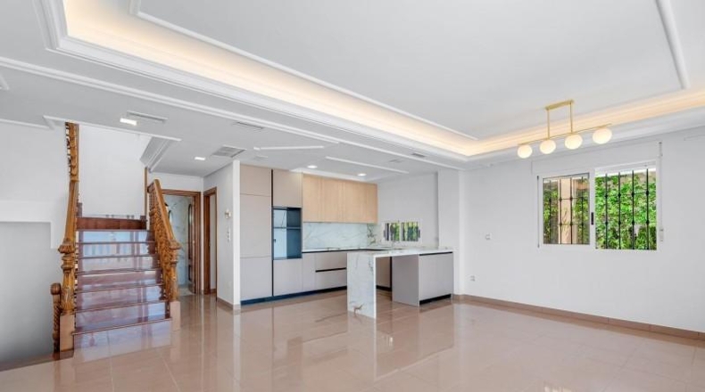 Alicante - Torrevieja - 290m2