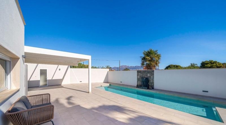Alicante - Alfaz del Pi - 1068m2
