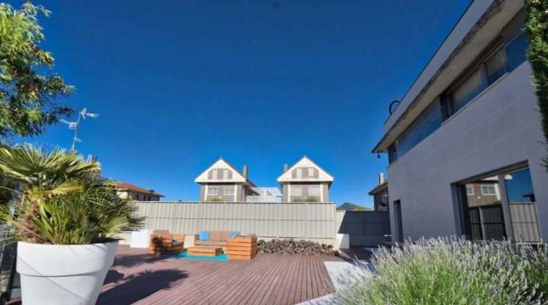 Navarre - Egüés - 420m2