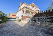 Отдельно стоящий дом с участком на продажу в городе Sant Pere de Ribes Фото