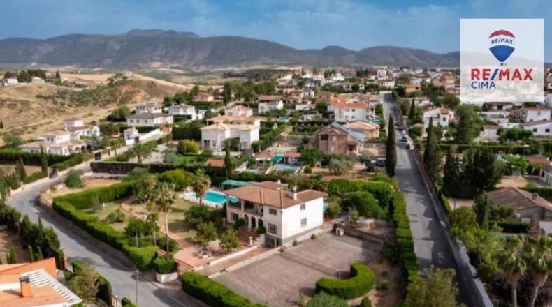 Гранада - Villa de Otura - 3748m2