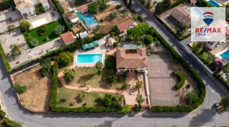 Гранада - Villa de Otura - 3748m2