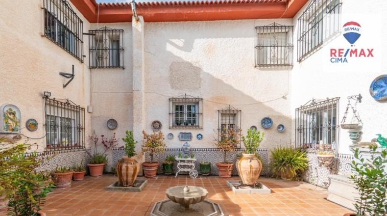 Гранада - Villa de Otura - 3748m2