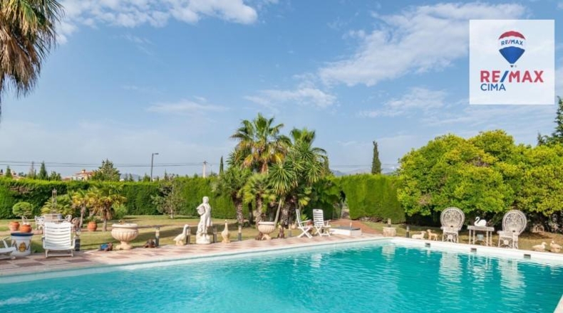 Гранада - Villa de Otura - 3748m2