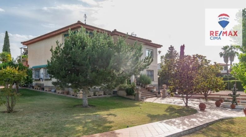 Гранада - Villa de Otura - 3748m2
