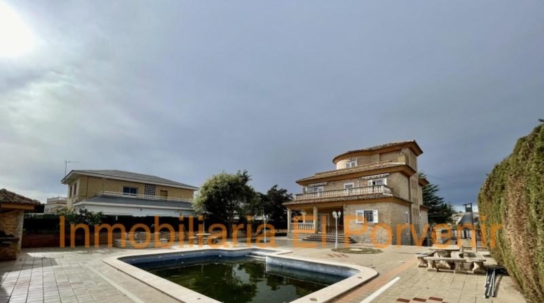 Valencia - Torrente - 1194m2
