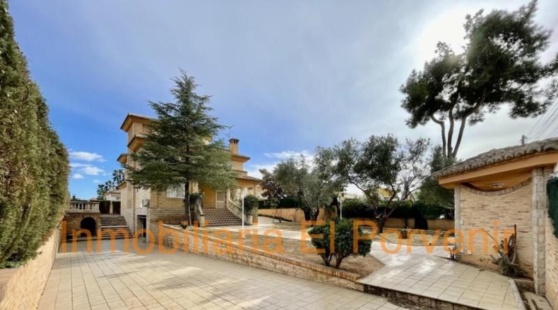 Valencia - Torrente - 1194m2