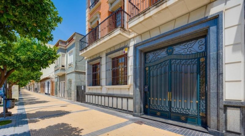 Аликанте - Callosa de Segura - 1100m2