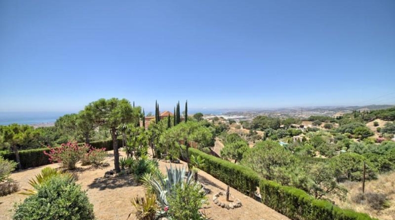 Málaga - Estepona - 5460m2