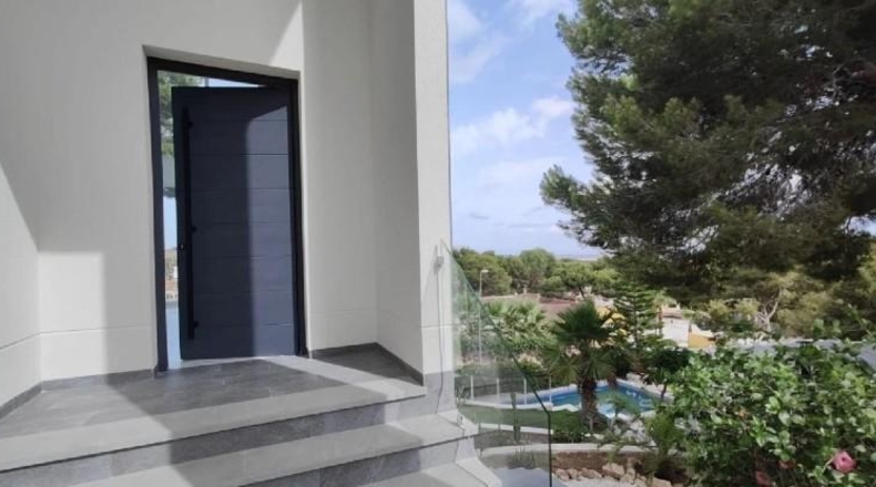 Alicante - Torrevieja - 608m2