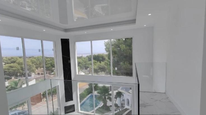 Alicante - Torrevieja - 608m2