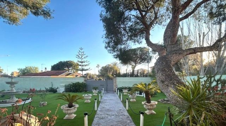 Alicante - Dehesa de Campoamor - 1500m2