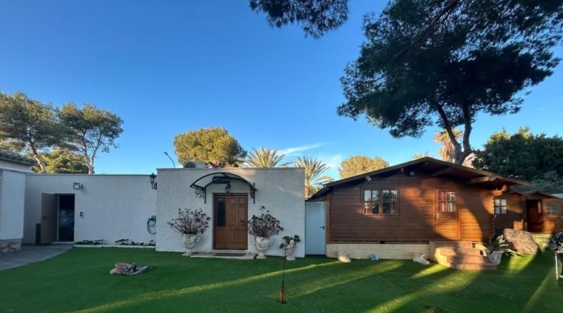 Alicante - Dehesa de Campoamor - 1500m2