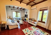 Отдельно стоящий дом с участком на продажу в городе Ciutadella de Menorca Фото