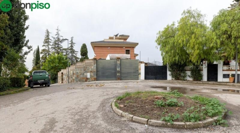 Granada - Albolote - 1100m2